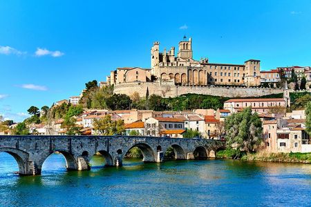 Explore Béziers in 60 minutes with a Local