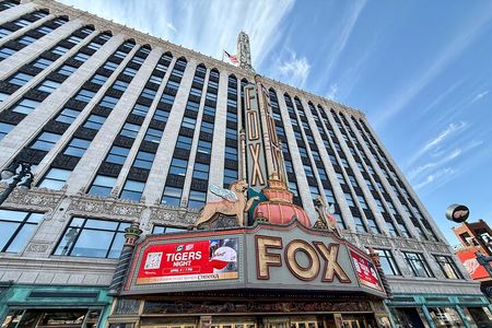 Detroit Downtown Food Tour with 6+ Iconic Tastings in Motor City