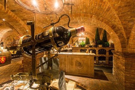 Napa Valley Wine and Food Tasting Tour from San Francisco