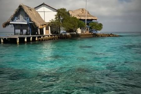 Rosario Islands and Playa Blanca Tour with Snorkeling or Aquarium