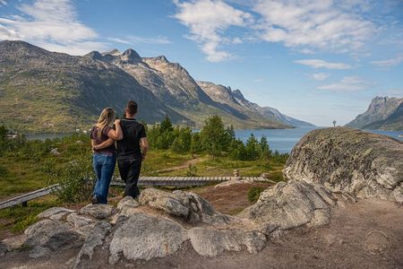 Arctic Roadtrip: fjords with scenic picnic | Sightseeing