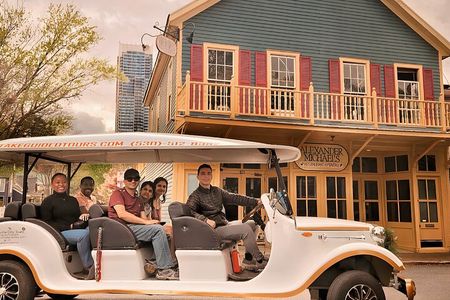 Charlotte:Historical Southern Elegance Guided Tour by Vintage Car