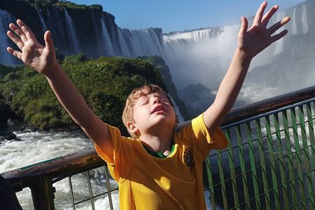 1-Day Private Tour In the Iguacu Falls of Brazil and Argentina 