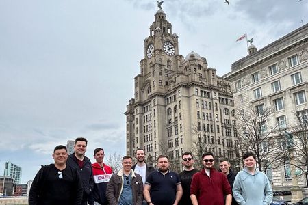 Private 4 hour bus tour: Beer, Views, History & Football in one