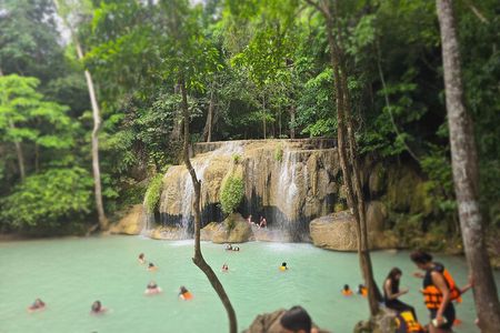 Private Tour to Erawan Waterfall and Boat Tour in Kanchanaburi