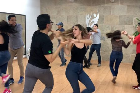 1-on-1 Private Salsa Classes