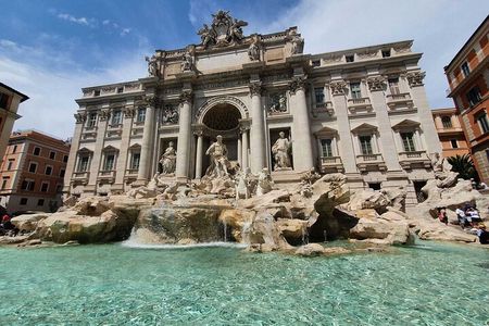 Rome Trevi Fountain Tour and Underground Experience