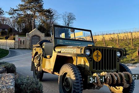 Jeep tour in the Champagne Vineyard with tasting