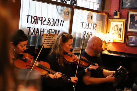 Real Dublin Traditional Music Pub Tour