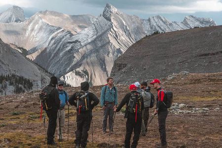 Private Guided Adventure: Hike & Wellness in Banff