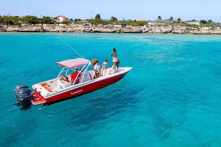 Private Sightseeing Boat Tour at Aruba with Snorkeling & Swimming