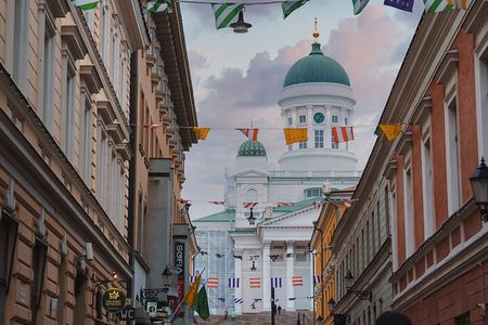 Explore Helsinki in 60 minutes with a Local