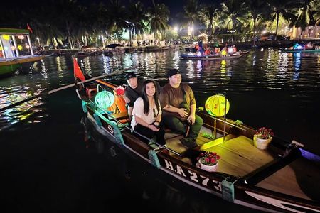  Hoi An Walking Tour, Sampan Boat Trip , Foodie Tour by Night