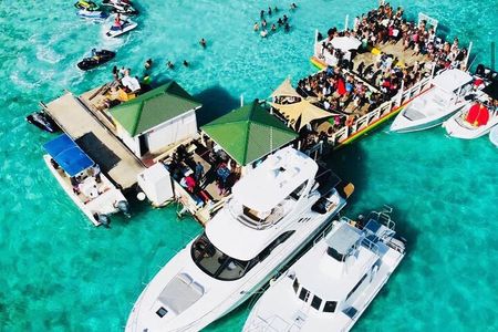 Noah's Ark Beach Club Tour Catamaran 44 Big Ben