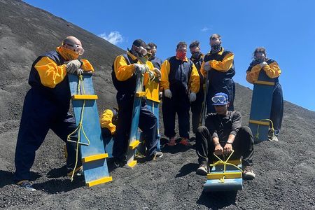 Volcano Boarding small group-Local guide