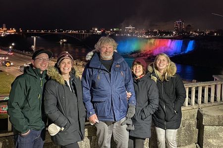 Epic Niagara Falls Private Night Tour w/ Dinner, Boat & Tower