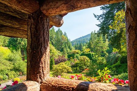 Victoria and Butchart Gardens Day Trip from Vancouver