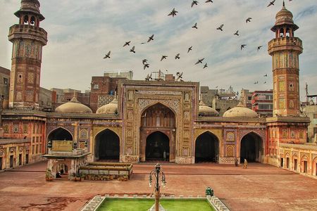 Lahore Big Bus City Tour