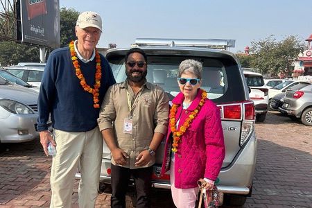 Private Agra Day Trip by Express Train -Taj Mahal & 5-Star Lunch
