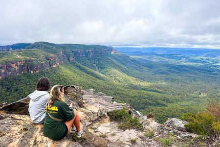 Blue Mountains Day Tour with Wildlife Park, Walks & Waterfalls