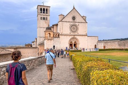 Assisi, Orvieto and Civita di Bagnoregio Full Day Tour from Rome