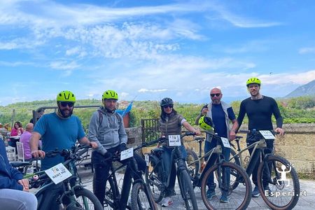 From Caserta: E-Bike Tour and Visit to Casertavecchia
