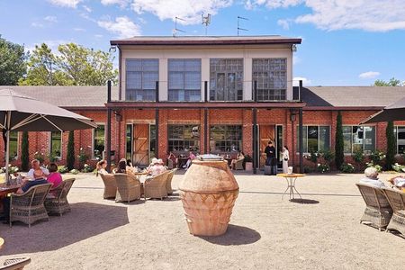 Mornington Peninsula Boutique Wine and Lunch Small Group Tour