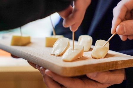 Strasbourg Bites & Stories: A Tasty City Adventure with a Local