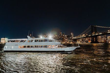 New York City Dinner Cruise with Live Music 