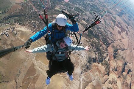 Sunset Paragliding in Agafay – Tandem Flight from Marrakech”