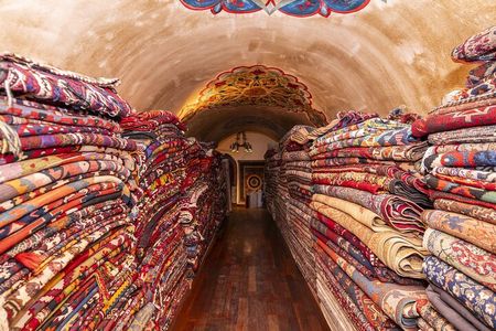Carpet Shopping Adventure at Istanbul Historic Carvansarai 
