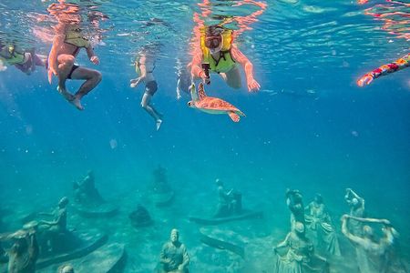 Sculpture Snorkeling Adventure
