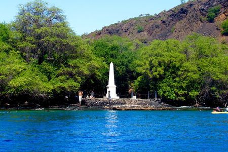 Kealakekua Bay Snorkel & Dolphin Watch In Kona