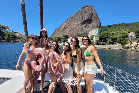 Shared Tour in Vela Catamaran - Velas do Rio