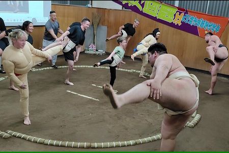 Complete Sumo Experience in Tokyo