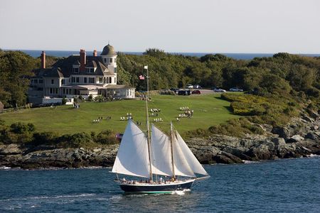 Scenic Day Sails in Newport Harbor and Narragansett Bay Aquidneck