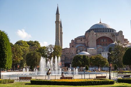 Istanbul: Full Day Private Guided Tour of Iconic Landmarks