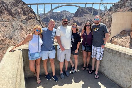 Private Hoover Dam and Valley Of Fire Tour