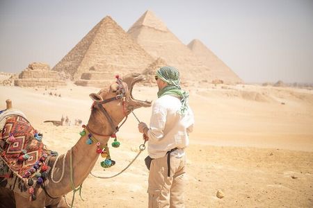 Giza Pyramids, Saqqara, and Memphis Guided Day Tour from Cairo