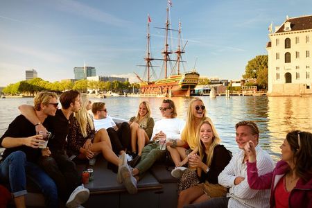 Amsterdam All-Inclusive 90-Minutes Canal Cruise by Captain Jack 