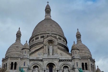 Experience Guided Montmartre and Paris City tour 
