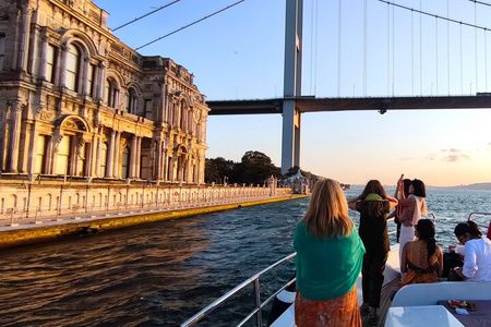 Guided Bosphorus Sunset Cruise on Luxurious Yacht - Small Group Cruise