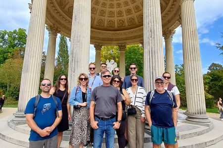 Versailles, Gardens & Hamlet: Full-Day Guided Small-Group Tour