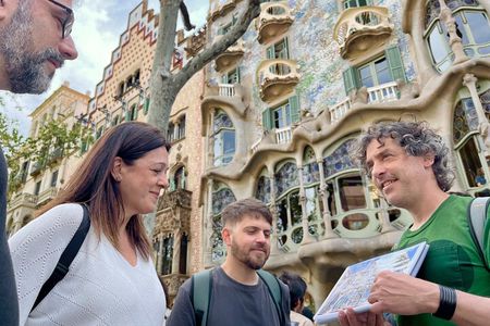 Gaudí And Modernism Guided Walking Tour
