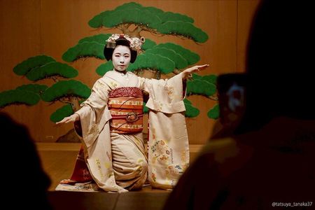 Maiko Dance and Tea Ceremony on a Noh Stage in Kyoto