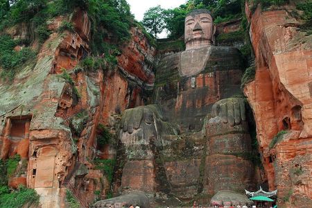 Leshan Giant Buddha and Huanglongxi ancient town Private Day Tour