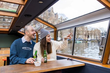 Amsterdam Heineken Cruise with 1 Heineken, Snacks, Live Guide
