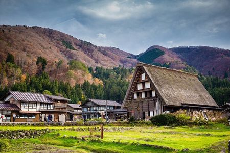 【Private Tour】Shirakawa-go & Takayama 1-day tour from Nagoya