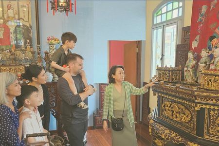 The Peranakan Mansion - Experience Singapore's Unique Culture