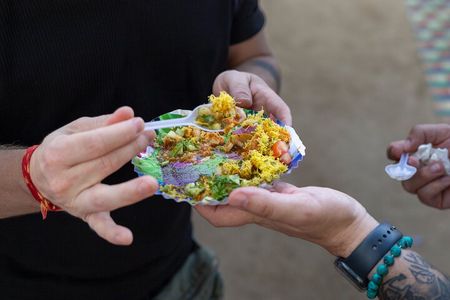 Mumbai Street Food & Temple Tour: Hidden Markets & Night Bazaar